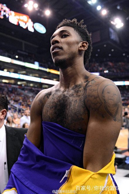 杜兰特祝贺哈登常规赛得分跻身历史前十：传奇（杜兰特向哈登致贺：常规赛得分跻身历史前十，传奇）