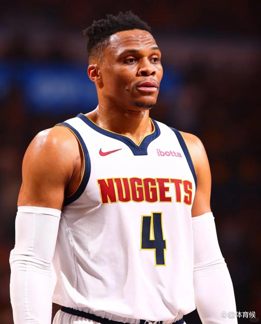 亚特兰大2比1逆转切尔西，德凯特拉雷制胜（德凯特拉雷绝杀，亚特兰大2-1逆转切尔西）