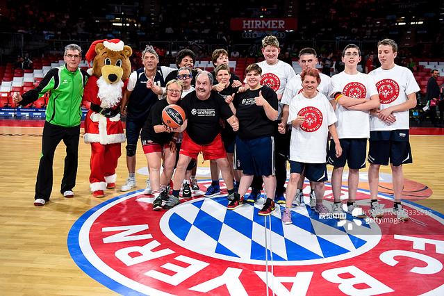 21世纪三位六冠王教练（21世纪三大六冠主帅）