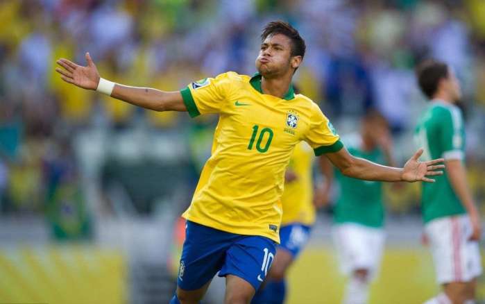 替补球员上场即改变比赛节奏（替补登场瞬间改写比赛节奏）